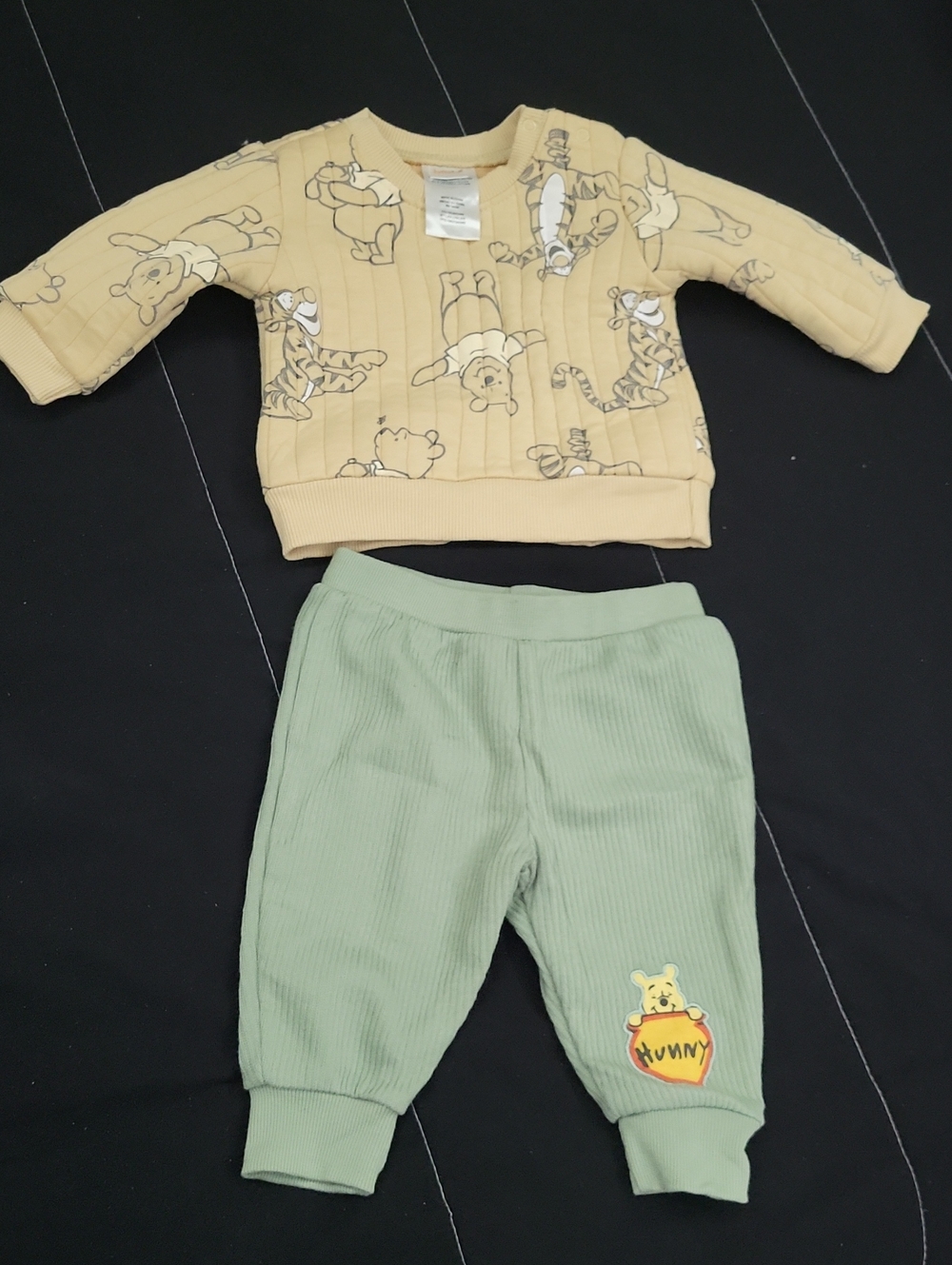 Disney Kids Matching Set Yellow & Green Winnie the Pooh Print